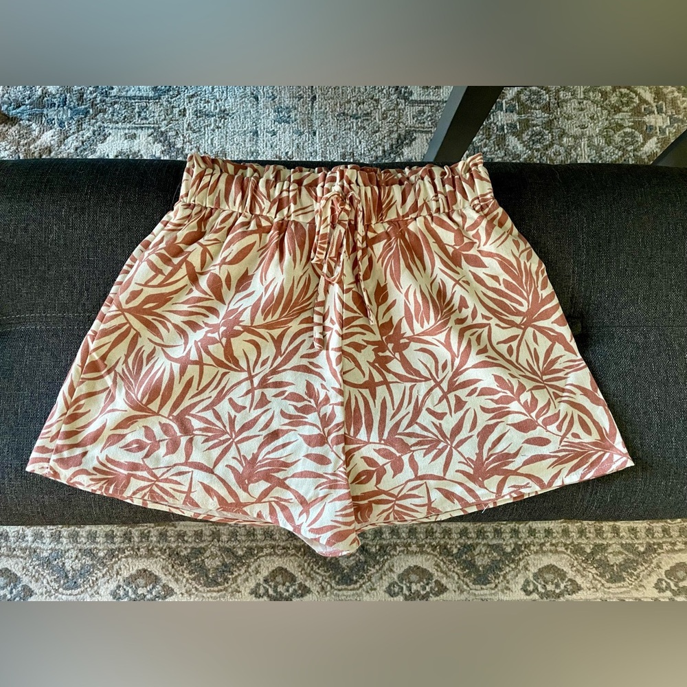 Privy Palm Print Shorts